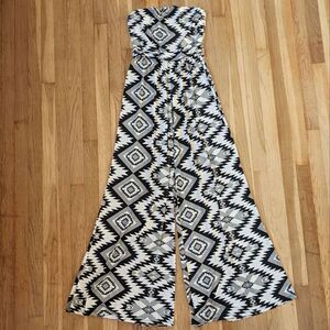Auditions Boutique Black and White Aztec Tribal Strapless Jumpsuit Wide Leg